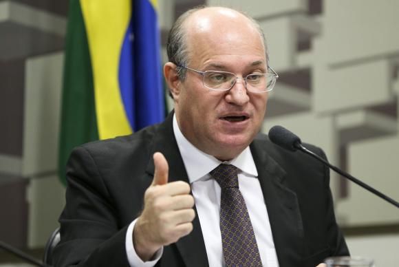 Ribeiro & Associados - Auditorias e Assessorias Contbeis e Tributrias O Brasil está experimentando a recessão mais severa de sua história, afirmou o presidente do Banco Central (BC), Ilan Goldfajn, no Encontro Anual do...